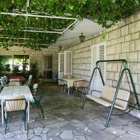 Zec Guest house