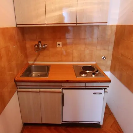 Zec Guest house 3*